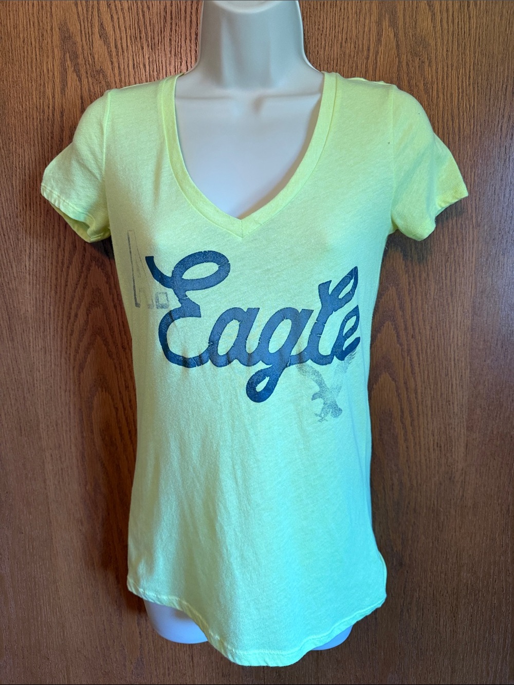American Eagle Outfitters Short Sleeve Tee in Light Lime